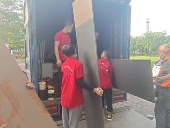 广州搬家公司 钢琴搬运与小货车搬家服务，专业让您放心舒心