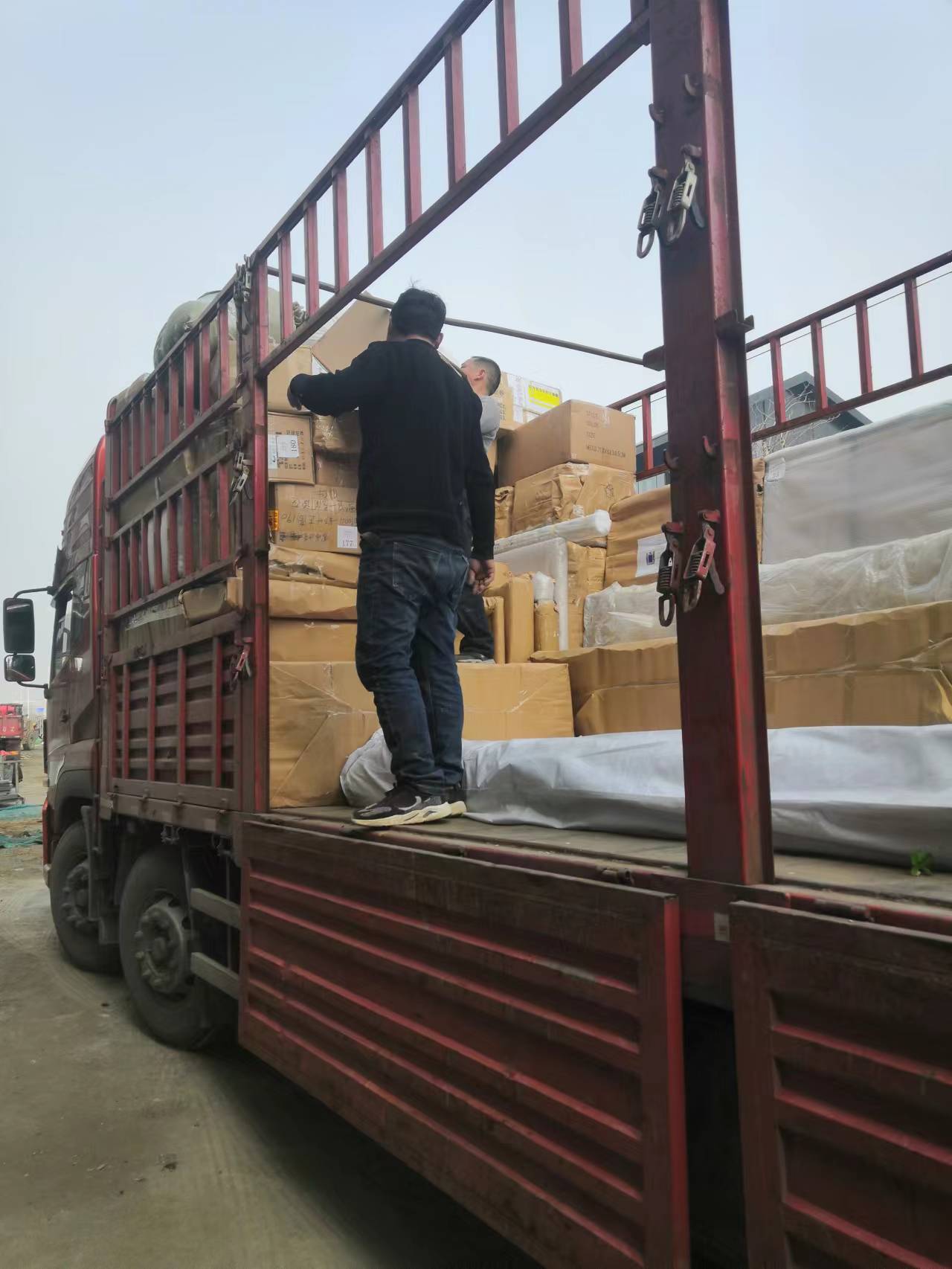郑州搬运工 钢琴搬运与货车拉货的专业解决方案